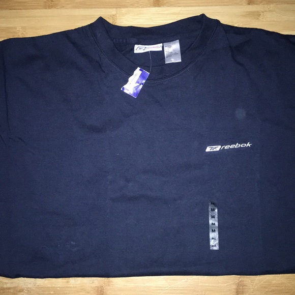 ** VINTAGE REEBOK ESSENTIAL TEE WITH TAG ** - Picture 3 of 5